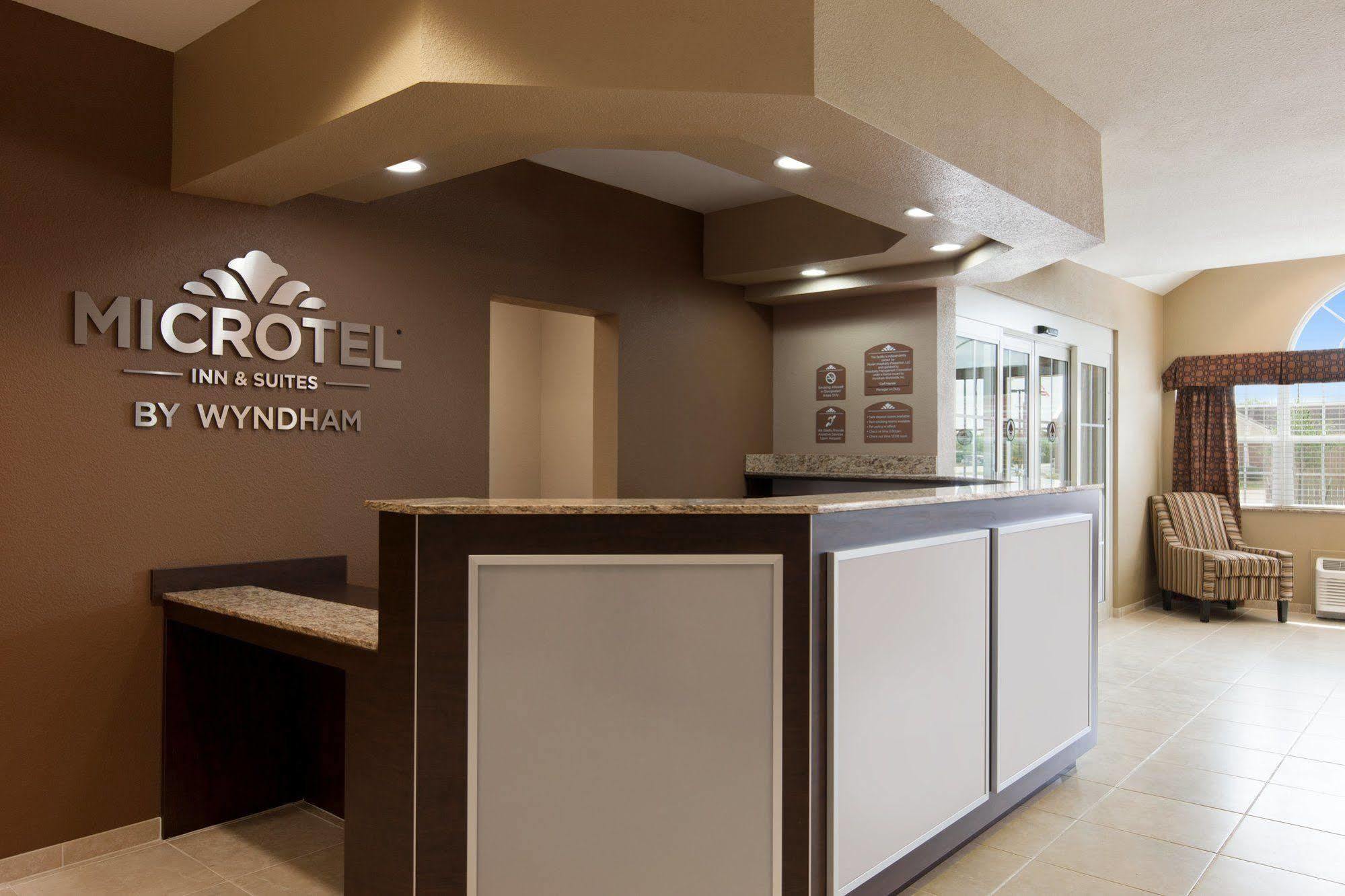 Microtel Inn & Suites By Wyndham Midland Exterior photo